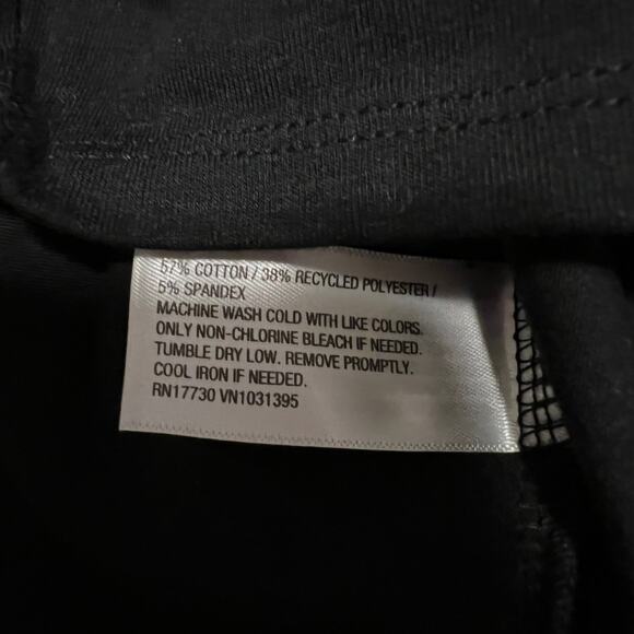 Wild Fable Women's Black Short Sleeve V-Neck Cropped T-Shirt - Size XS - NWT - Picture 7 of 7